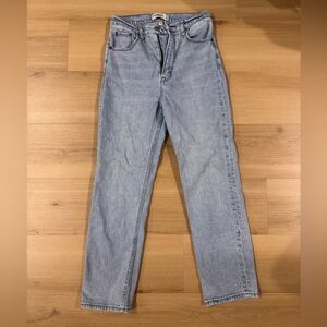 Abercrombie Ultra High Rise Curve Love Straight Jeans size 26 or size 2